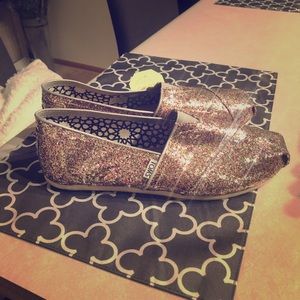 Glitter TOMS